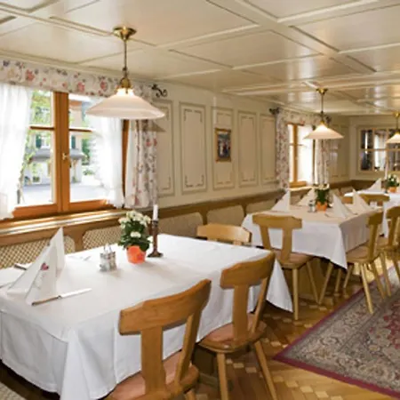 Hotel Hirschen 3*