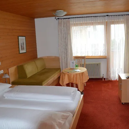 Hirschen 3*